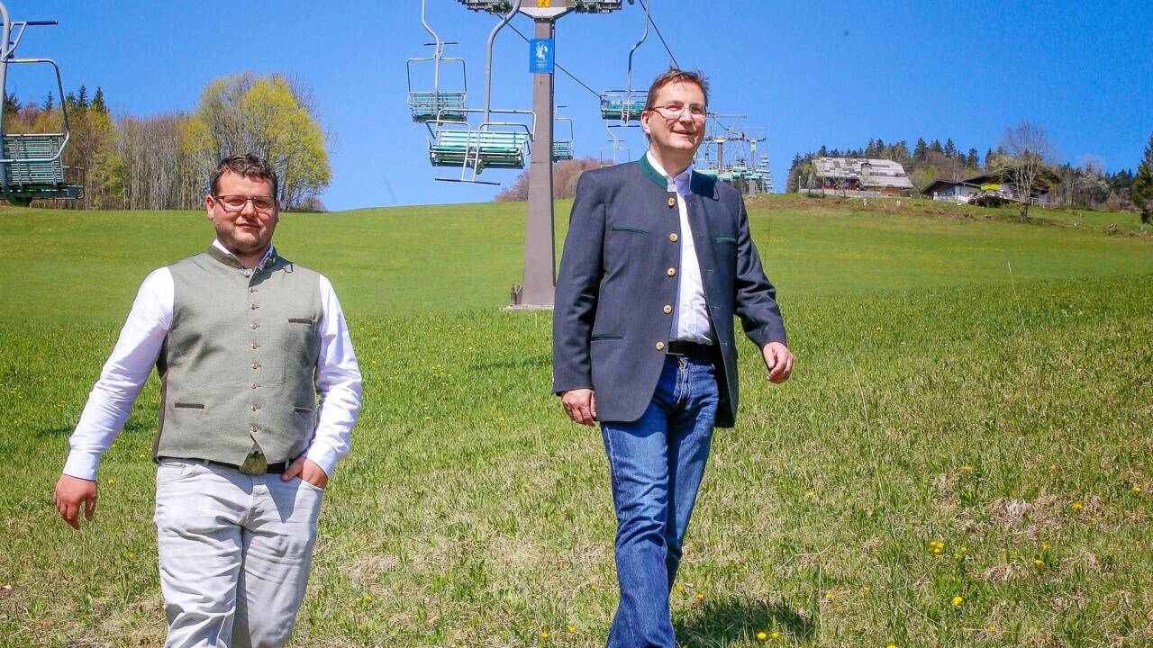 Die künftigen Eigentümer des Skigebiets Gaißau-Hintersee – Berthold Lindner und Bernhard Eisl – präsentierten am Freitag ihre Pläne. 