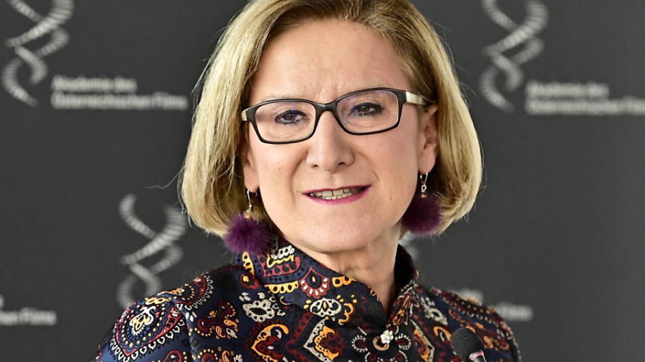Landeshauptfrau Johanna Mikl-Leitner denkt an die Kultur 