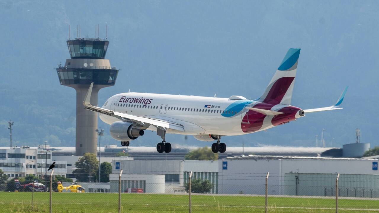 Eurowings-Maschine landet in Salzburg. 
