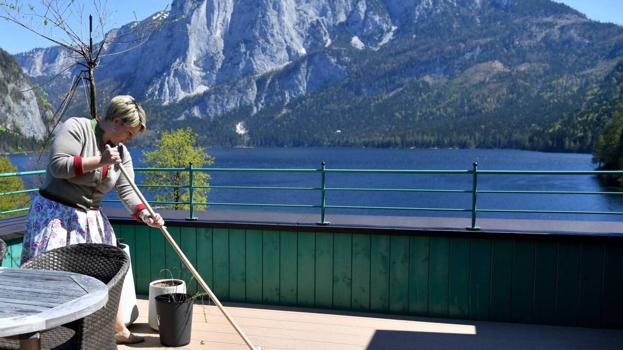 Schöne Aussichten: Österreichs Gastronomie und Hotellerie sperrt wieder auf – und nun soll es auch Geld von der Bundesregierung geben. 