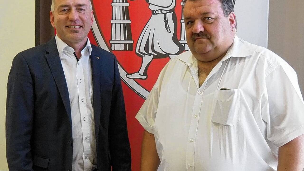 ... und Hans Schleimecker als Ersatzmitglied der BASIS. 
