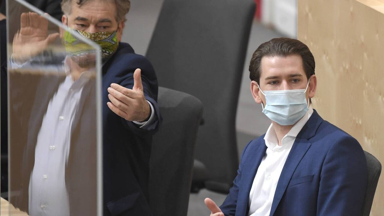 Vizekanzler Werner Kogler (Grüne) und Bundeskanzler Sebastian Kurz (ÖVP) .  Vizekanzler Werner Kogler (Grüne) und Bundeskanzler Sebastian Kurz (ÖVP) .