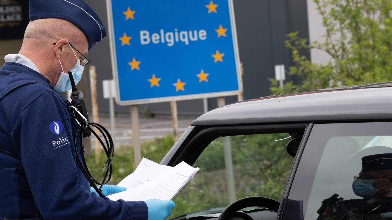 Mittlerweile nur mehr sporadisch: Einreisekontrolle.  Mittlerweile nur mehr sporadisch: Einreisekontrolle.