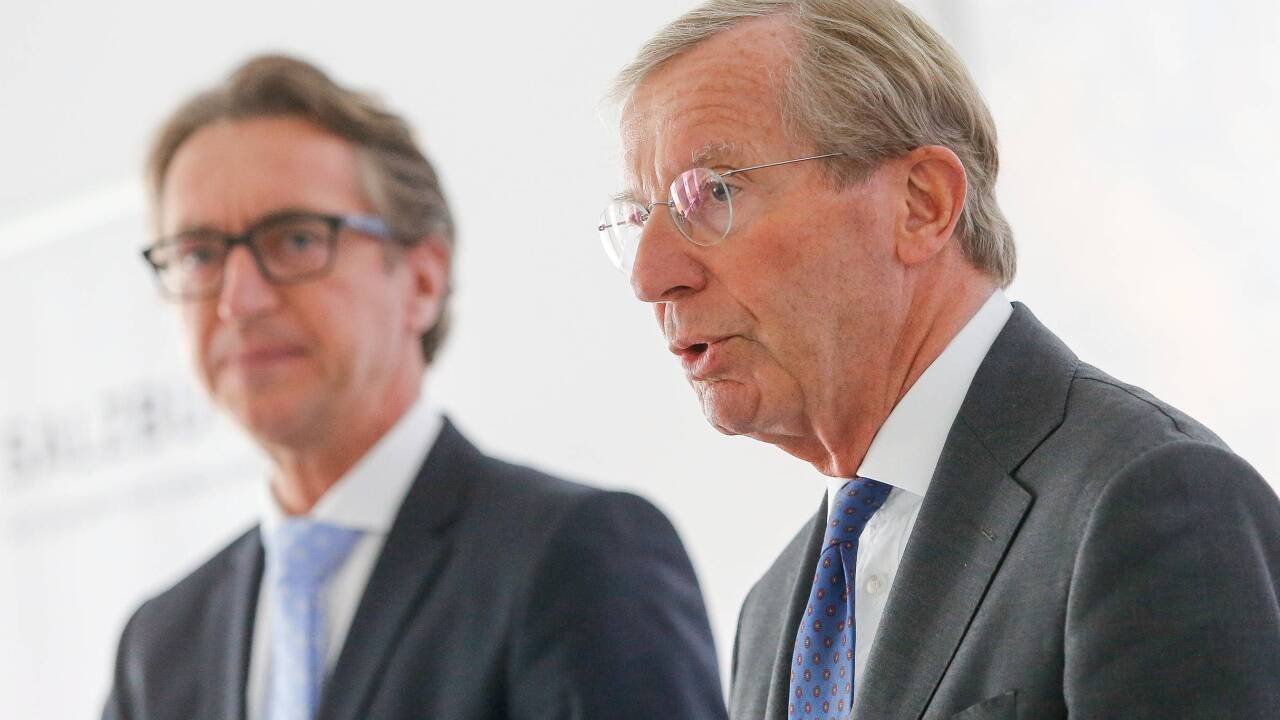 Aufsichtsratsvorsitzender LH Wilfried Haslauer installiert eine Physikerin an der Seite von Leo Schitter.  