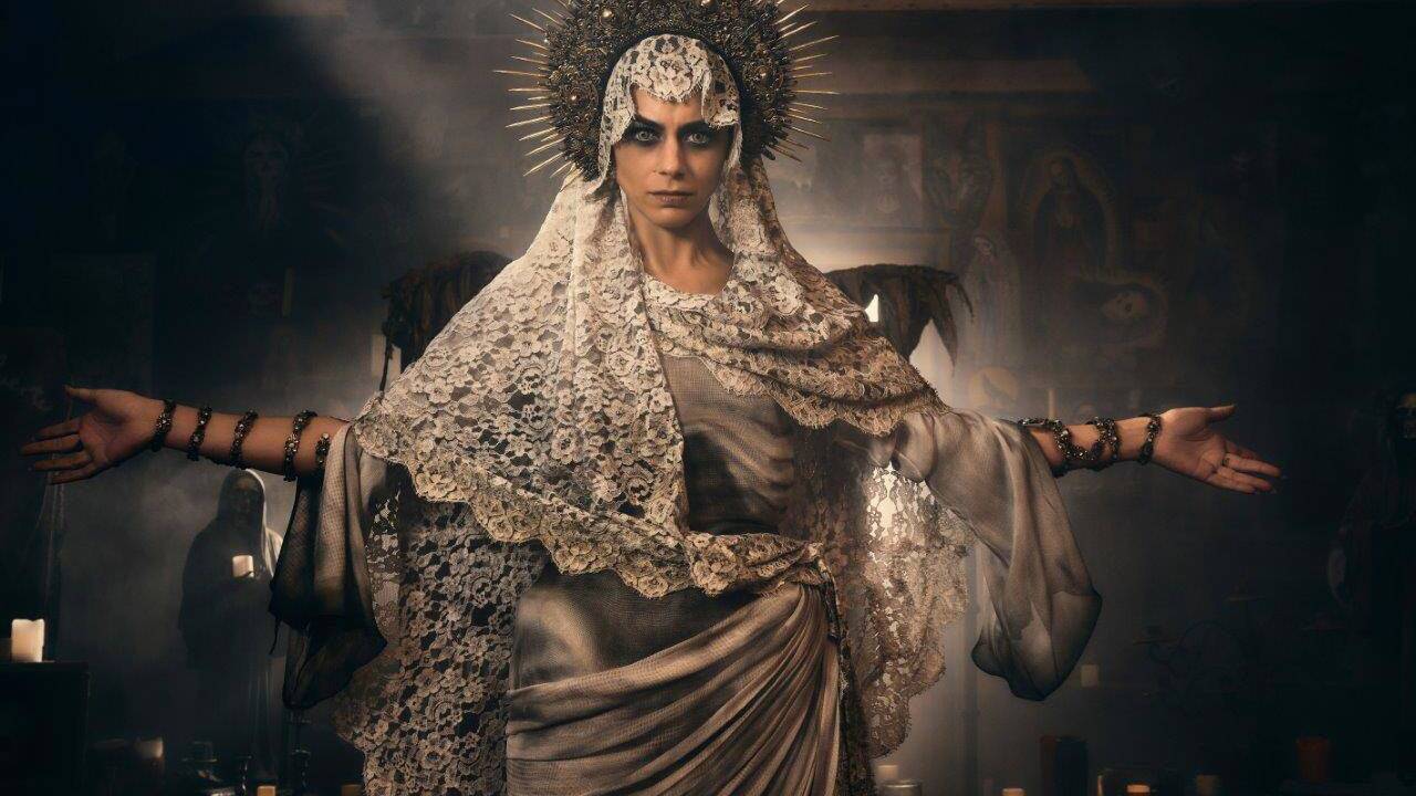 Santa Muerte (Lorenze Izzo), das unheimliche Gegenüber der Dämonin Magda.  Santa Muerte (Lorenze Izzo), das unheimliche Gegenüber der Dämonin Magda.
