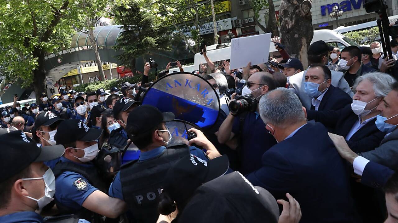 Proteste, welche die Ordnung stören, sollen verhindert werden 