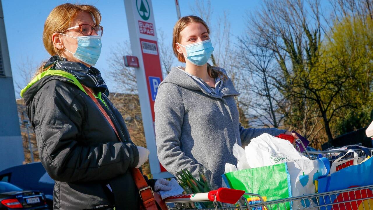 Das Maskentragen beim Einkauf ist ab Montag Vergangenheit.  Das Maskentragen beim Einkauf ist ab Montag Vergangenheit.