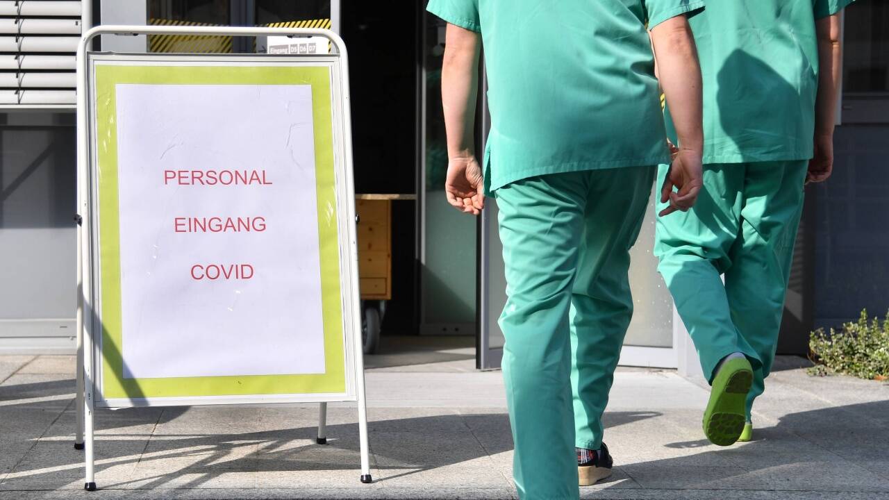 Der Ausgangspunkt war ein Rotary-Treffen am Montagabend in der Stadt Salzburg. Mittlerweile gibt es nach einer Woche 14 Infizierte. Drei werden im Covid-Spital am Uniklinikum behandelt.  