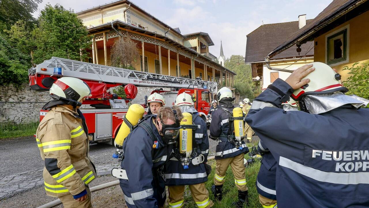 Rund 80 Feuerwehrleute aus Koppl, Hof, Eugendorf und der Stadt Salzburg waren im Einsatz. 