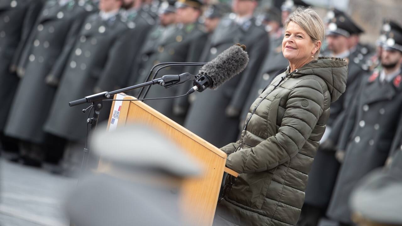 Ministerin Klaudia Tanner erntet für ihre Pläne viel Kritik.   Ministerin Klaudia Tanner erntet für ihre Pläne viel Kritik.