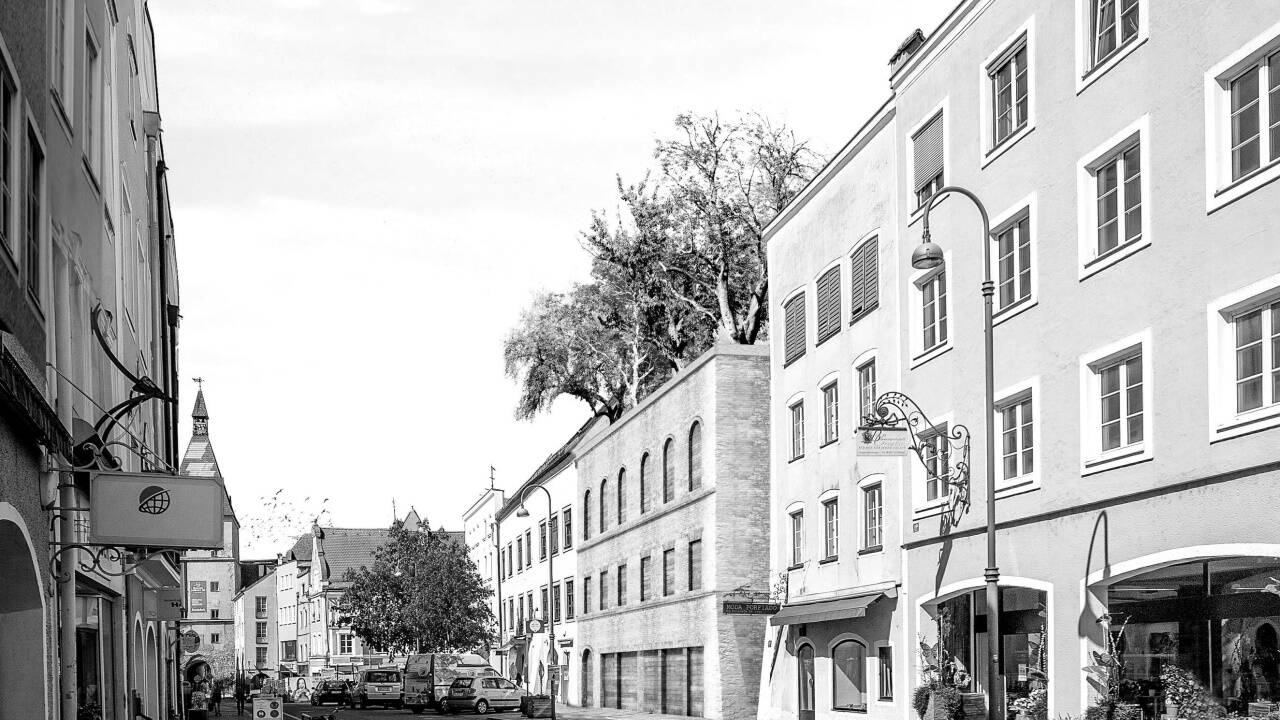 Ein kühner „Blumentopf“ à la Christo gewann den Sonderpreis für den Umbau von Hitlers Geburtshaus. Ein kühner „Blumentopf“ à la Christo gewann den Sonderpreis für den Umbau von Hitlers Geburtshaus.