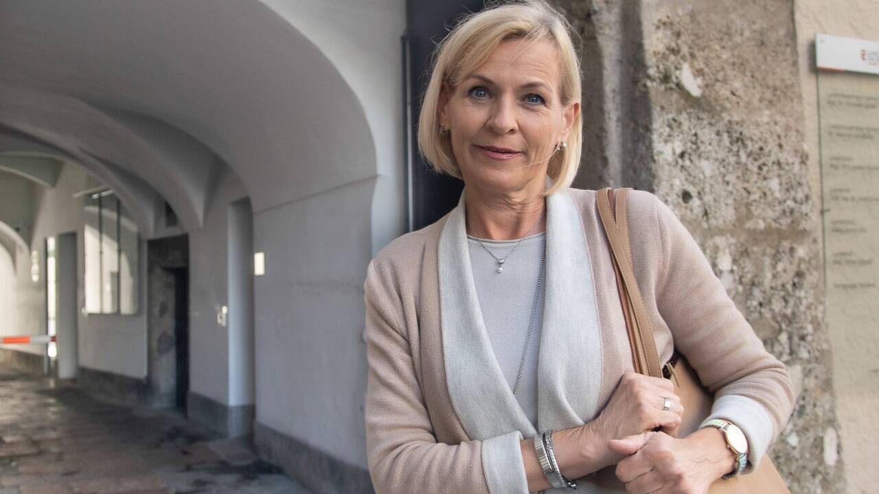 Ihre 27-jährige Tochter, die am Karfreitag bei einem Verkehrsunfall getötet wurde, soll nicht umsonst gestorben sein. Sabine Peterbauer will, dass die Politik gegen Raser aktiv wird. Am Montag war sie zu einem Gespräch bei Landesrat Stefan Schnöll eingeladen.  