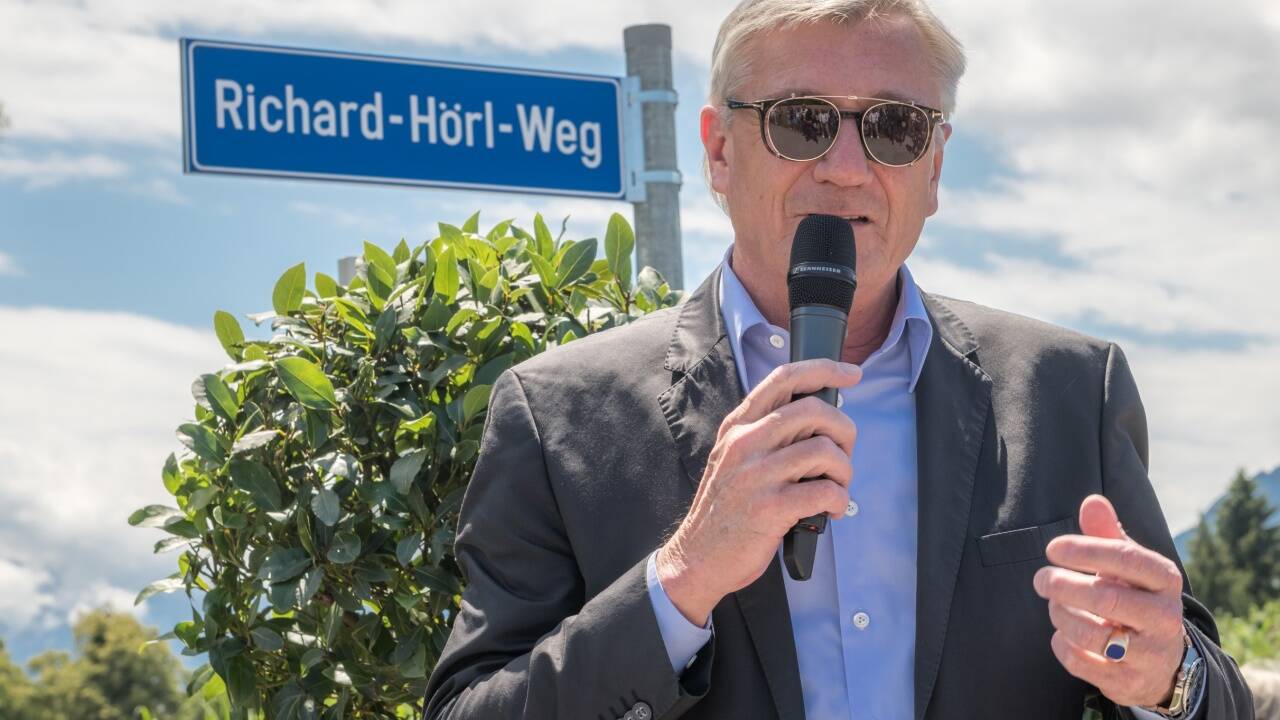 Bürgermeister Harald Preuner hielt die Laudatio. 