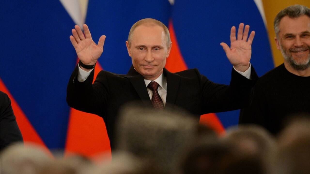Wladimir Putin darf bei den Präsidentschaftswahlen 2024 und 2030 wieder kandidieren. Wladimir Putin darf bei den Präsidentschaftswahlen 2024 und 2030 wieder kandidieren.