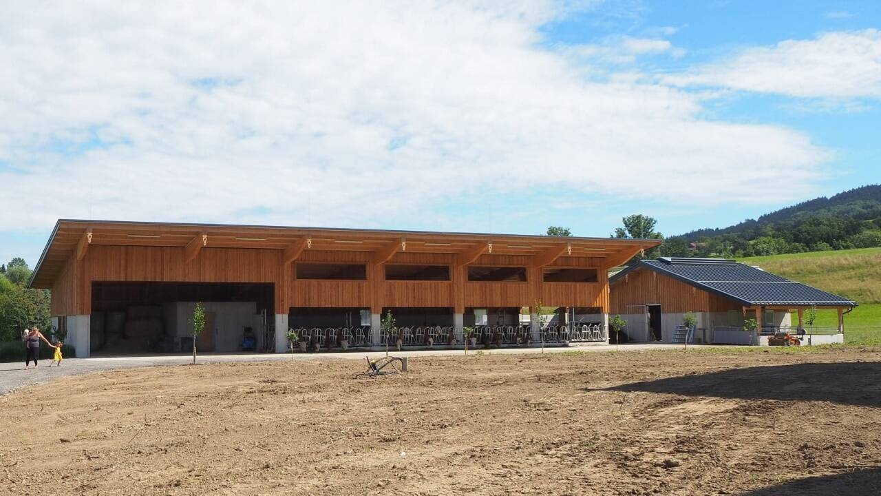 Das neue Wirtschaftsgebäude wurde vom Wohnhaus getrennt errichtet. 