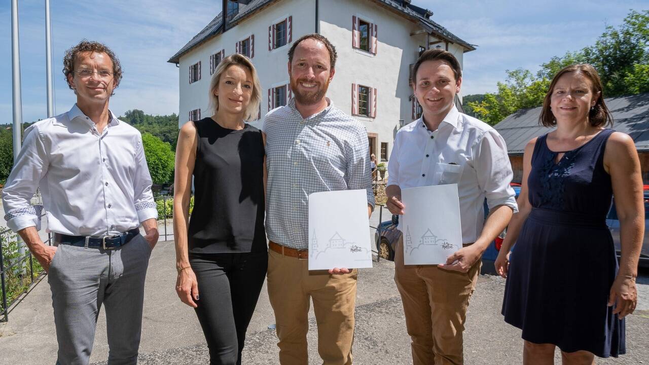 Giorgio Höfer-Öllinger, Angelina Höfer, David Höfer, Bgm. Michael Schwarzmayr, Cornelia Höfer (von links) 