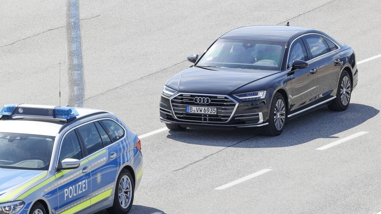 Bundeskanzlerin Angela Merkel landete am Vormittag in Salzburg.  
