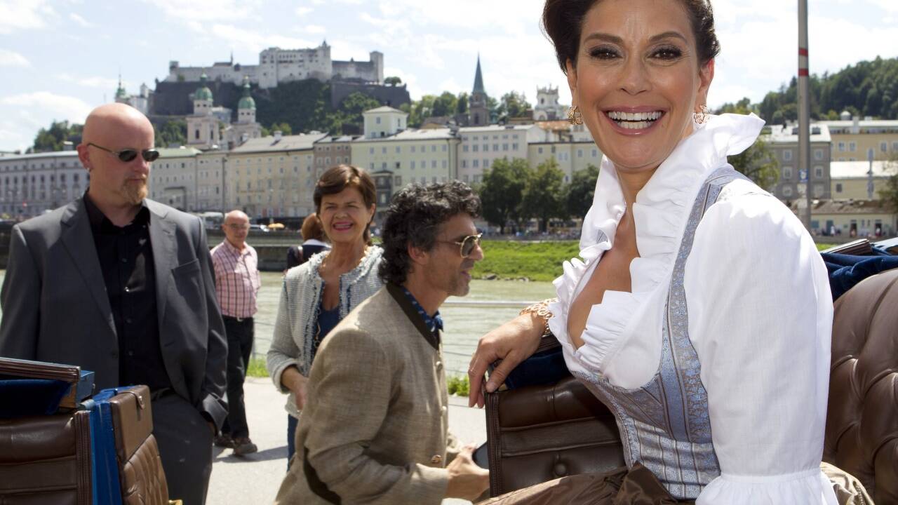 Teri Hatcher unternahm während ihres Festspielbesuchs im Sommer 2012 auch eine Fiaker-Ausfahrt durch Salzburg. 