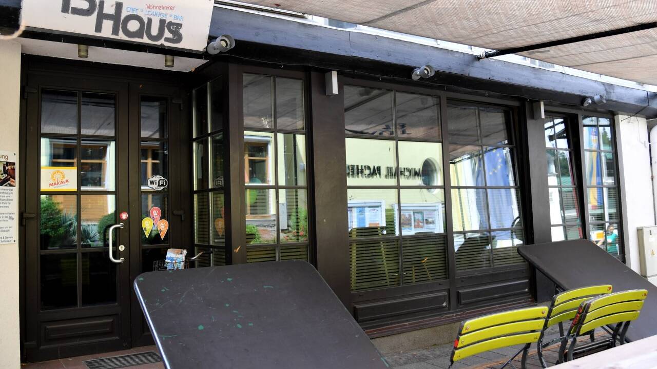 Zwei Nachtlokale wurden geschlossen. Zwei Nachtlokale wurden geschlossen.