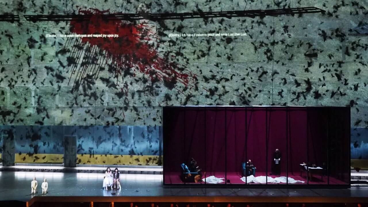 „Elektra“ in der Felsenreitschule bei den Salzburger Festspielen. 