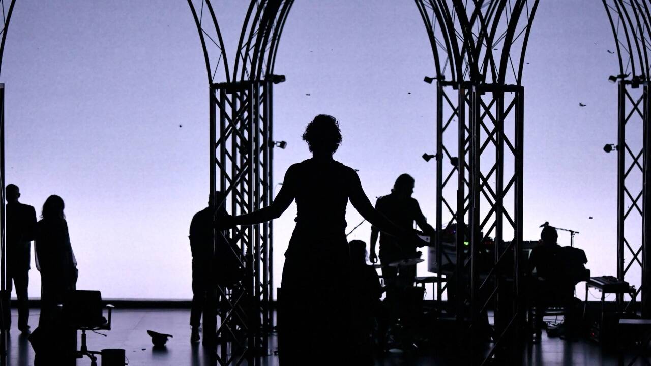 Das Bühnenbild zu'Zdenek Adamec' von Peter Handke, das am 2. August 2020 im Rahmen der Salzburger Festspiele im Landestheater Premiere hat. 