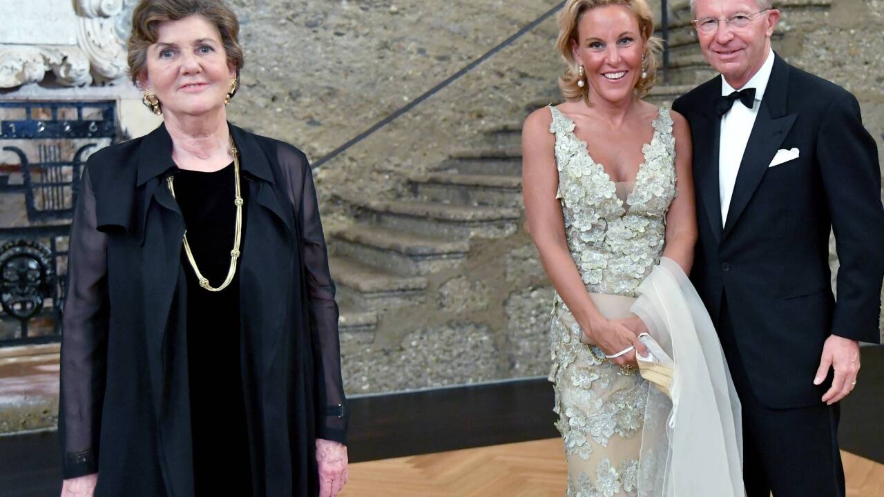 (v.l.) Festspielpräsidentin Helga Rabl-Stadler, LH Wilfried Haslauer und seine Frau Christina. 
