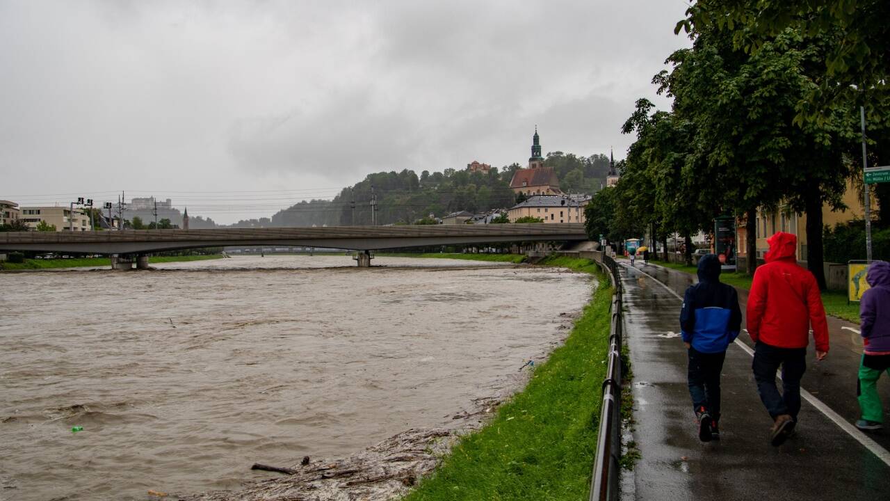 Sowohl Saalach als auch Salzach überschritten die Warngrenzen. 