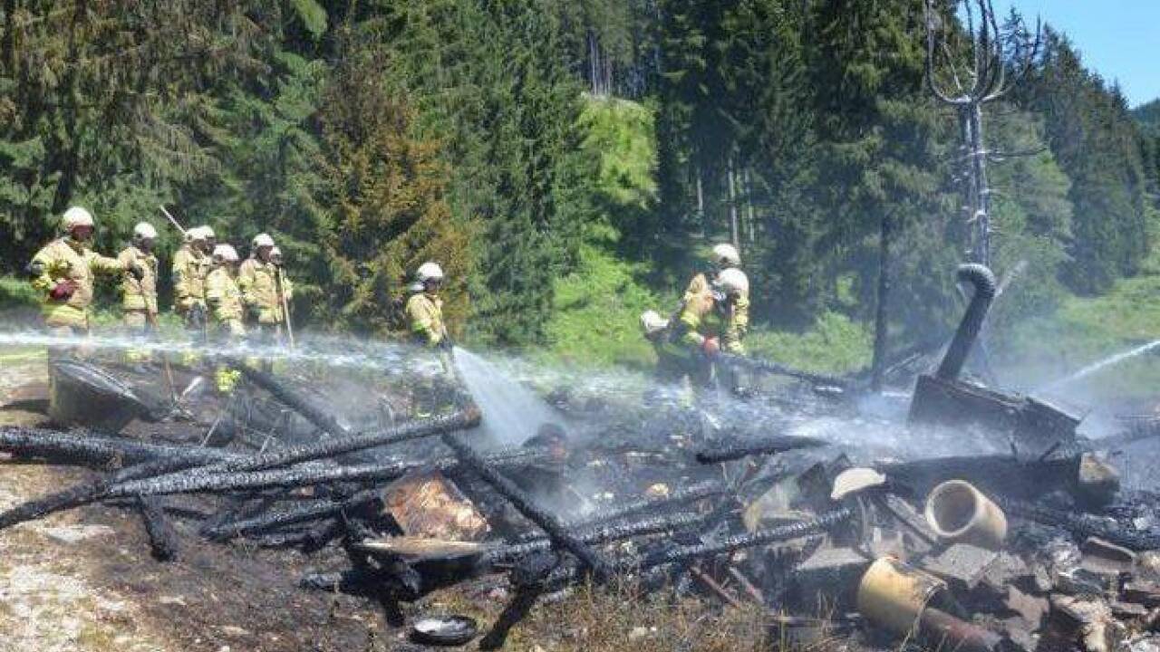 Totalschaden: Die Hütte war nicht mehr zu retten. 