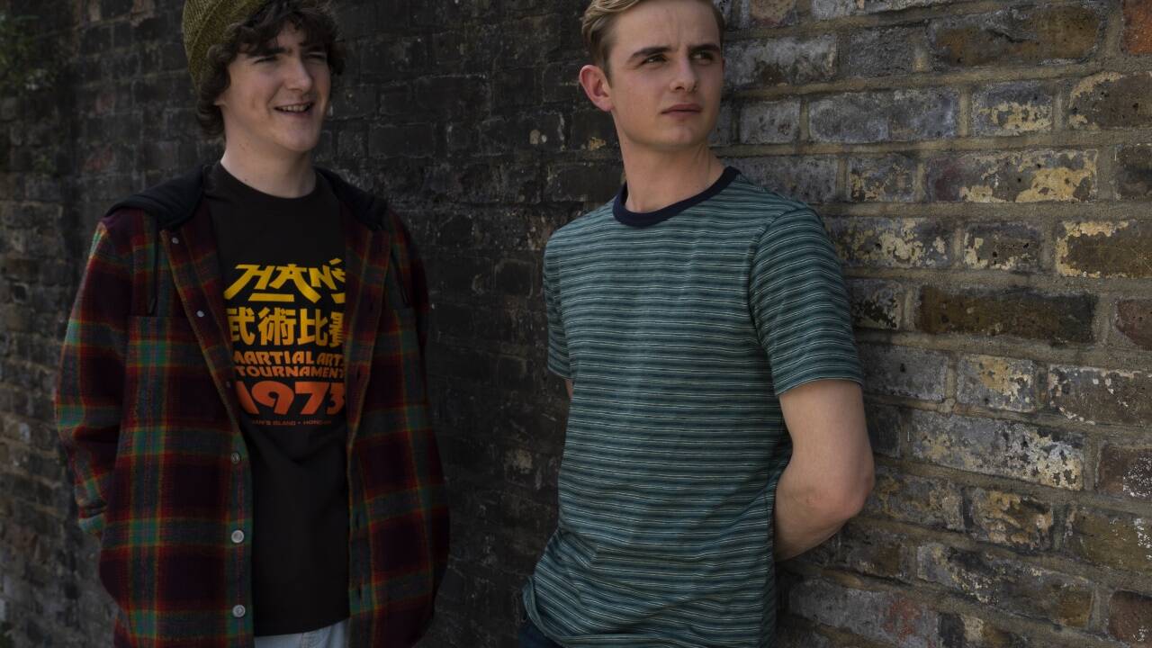 Brenock O'Connor (Tom Harris) und Otto Farrant (Alex Rider). 