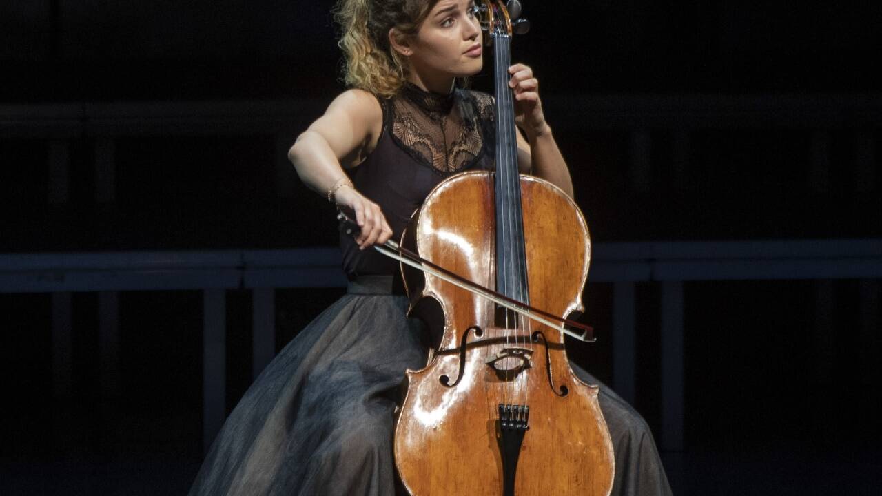 Salzburger Cellistin Julia Hagen spielte Johann Sebastian Bachs Cello-Suite Nr. 1.  