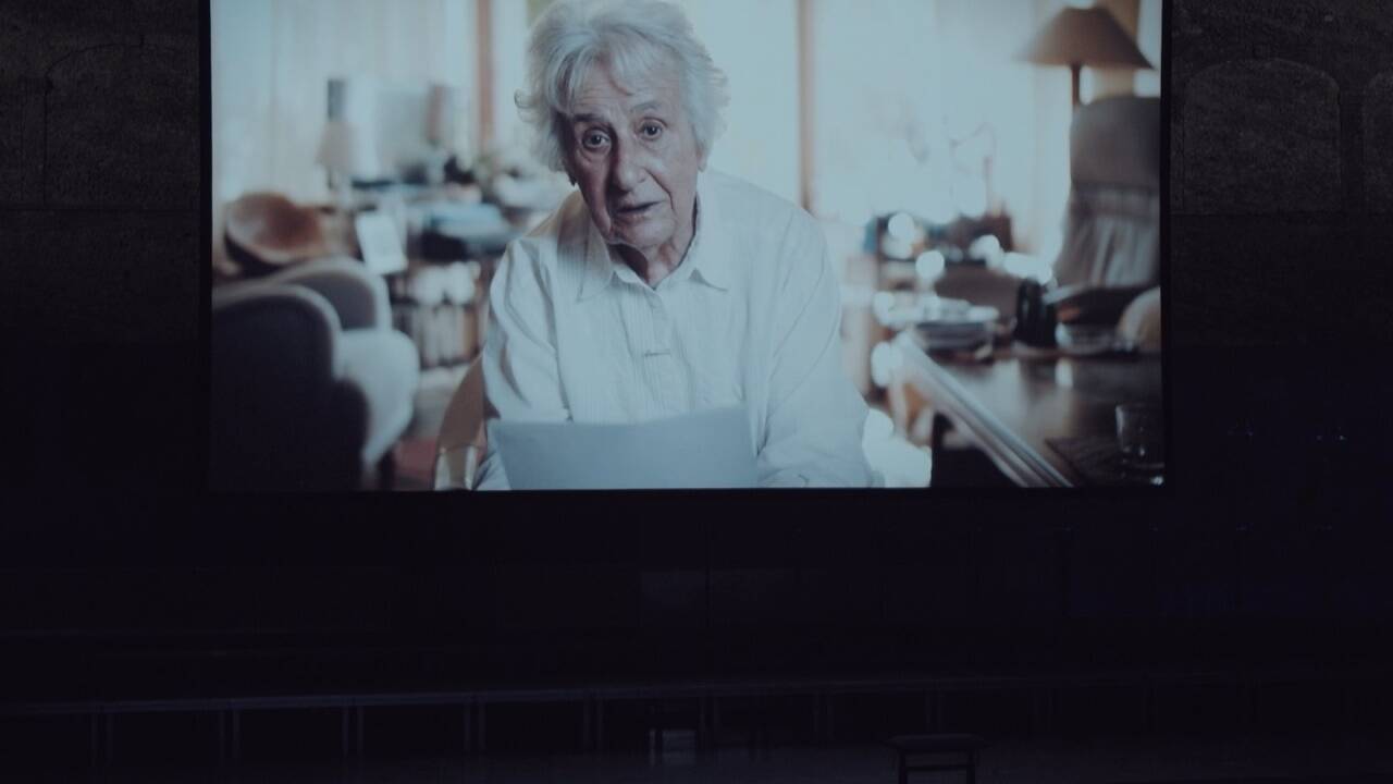 Anita Lasker-Wallfisch im Videostill ihrer „Rede über das Jahrhundert“. 