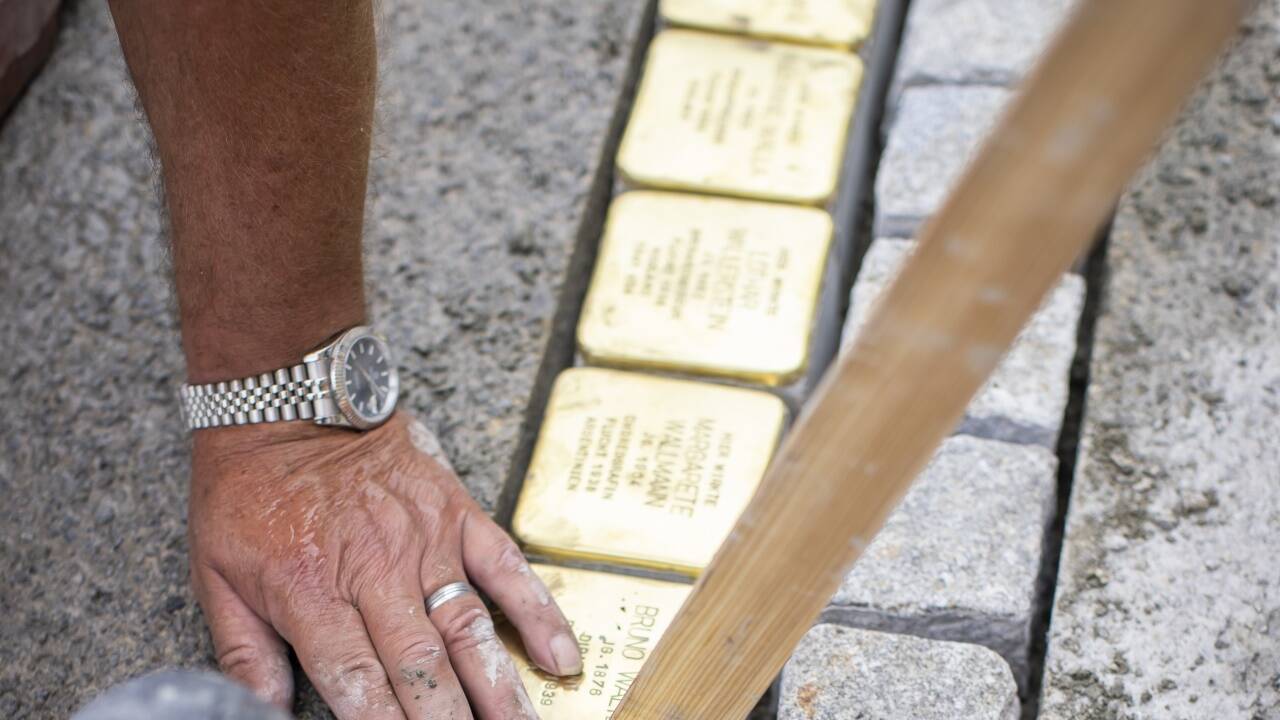 Verlegung der Stolpersteine  