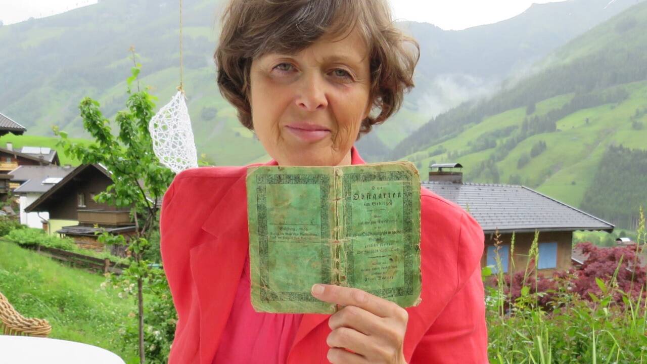 Susanne Rasser überarbeitete das 1836 erschienene Obstbaubuch von Jacob Schranz. Susanne Rasser überarbeitete das 1836 erschienene Obstbaubuch von Jacob Schranz.