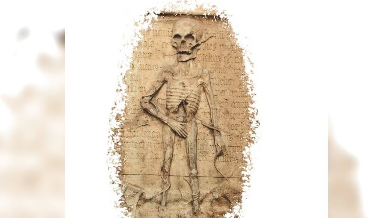 Der Salzburger Jedermann von 1632 hat diesen Tod gesehen, an dessen Gebeine Würmer und Kröte schnabulieren. Er ziert den Grabstein des Kaplans Johannes Serlinger (gestorben 1511) auf dem Salzburger Petersfriedhof. 
