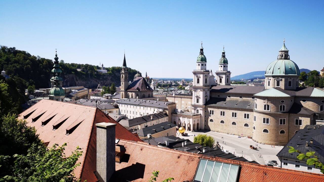 Blick auf den Salzburger Dom. Blick auf den Salzburger Dom.