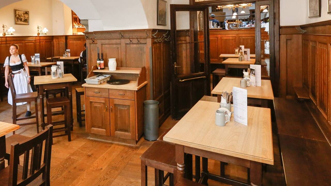Sperrstunde – in Österreichs Gaststätten ist um 22 Uhr Schluss. 