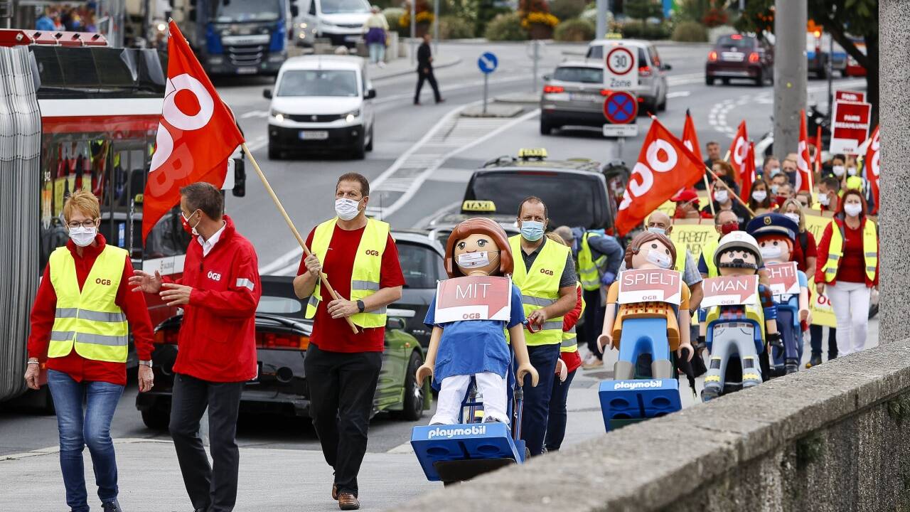 Bilder vom Aktionstag des ÖGB. Um 9 Uhr wurde gestartet. Ziel war die Staatsbrücke.  