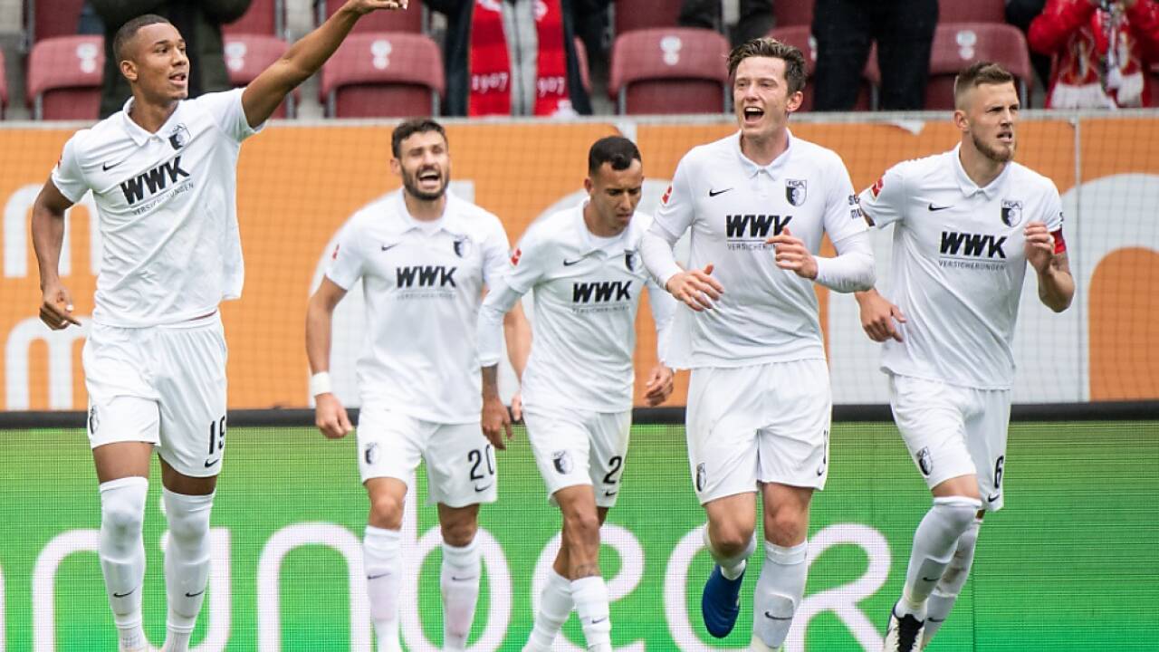 Augsburg übernahm Tabellenführung 