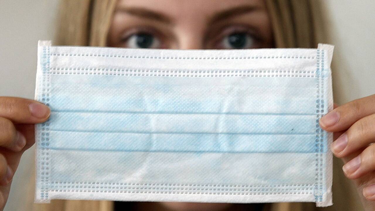 Die Slowakei führt nun die Maskenpflicht im Freien ein. 