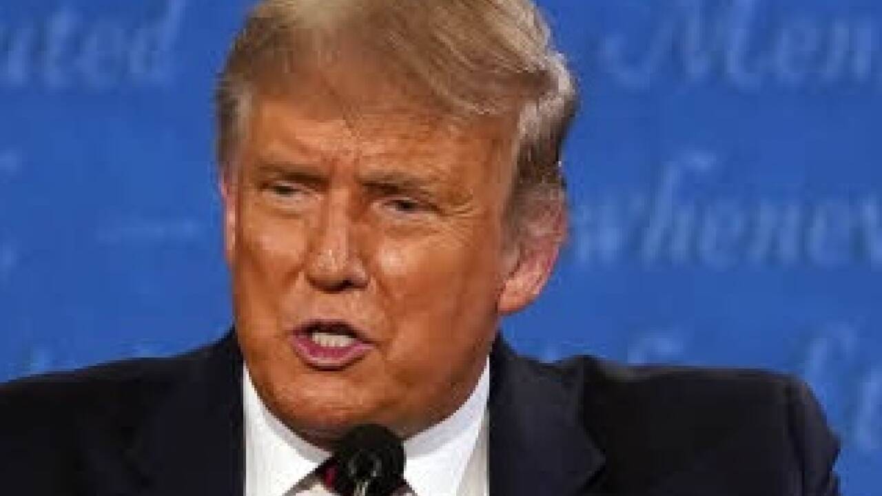 Jemand muss etwas gegen Antifa und die Linke tun, weil dies kein Problem des rechten Flügels ist ¦ Donald Trump 