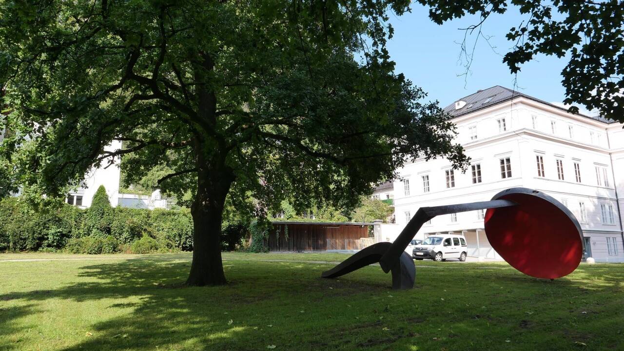 Auf diesem Areal im Park von Schloss Arenberg soll der Neubau entstehen.  