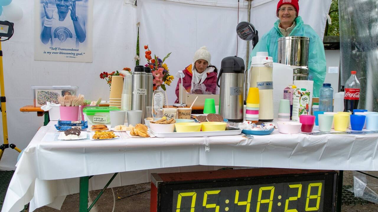 Das Buffet an Start und Ziel bietet ausschließlich vegetarische Verpflegung. 