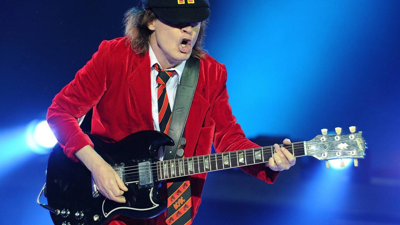 Angus Young 