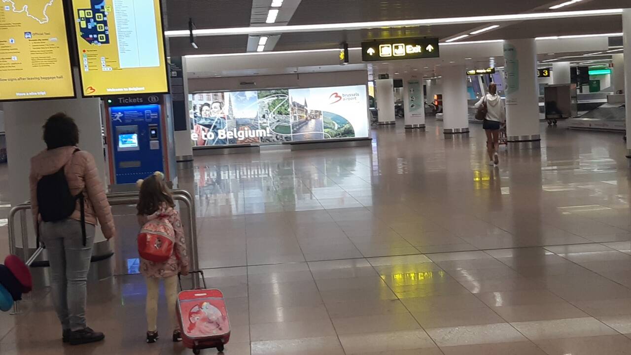 Es gibt Leben: Drei Passagiere – sie saßen im selben Flieger.   Es gibt Leben: Drei Passagiere – sie saßen im selben Flieger.