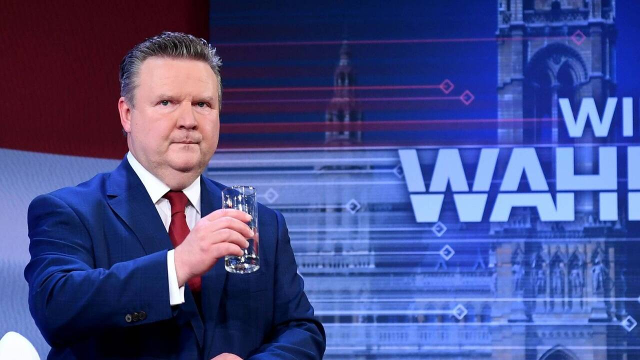 Abwarten und Wasser trinken: Bürgermeister Michael Ludwig (SPÖ) kann aus drei möglichen Koalitionspartnern wählen. Das beschert ihm eine ausgesprochen erfreuliche Verhandlungsposition. 