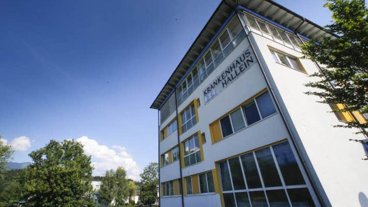 Wegen Corona gilt nun ein weitgehendes Besuchsverbot im Krankenhaus in Hallein. 