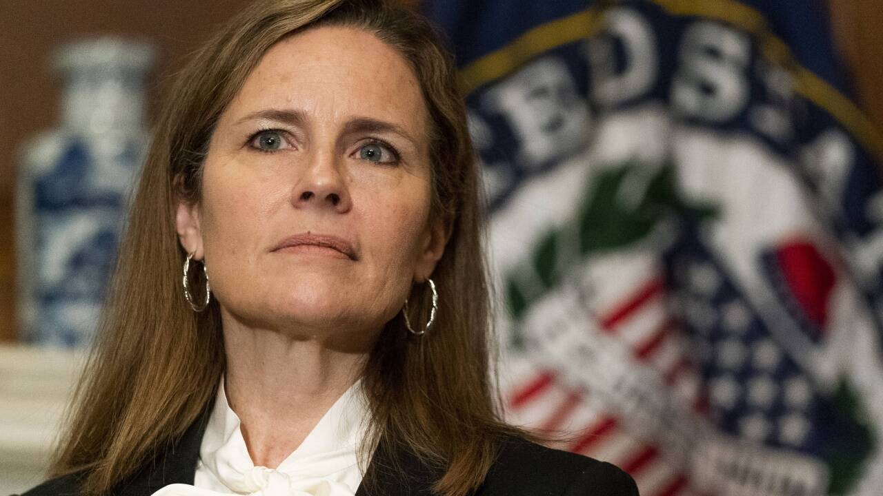 Amy Coney Barrett betont, dass ihr Glaube keinen Einfluss auf ihre Entscheidungen vor Gericht habe.  