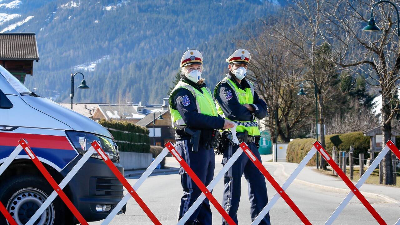 So wie auf diesem Bild Mitte März in Flachau wird die Polizei nun in Kuchl kontrollieren. 