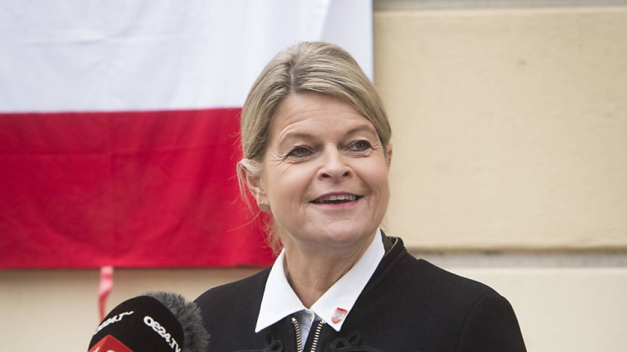 Verteidigungsministerin Klaudia Tanner 