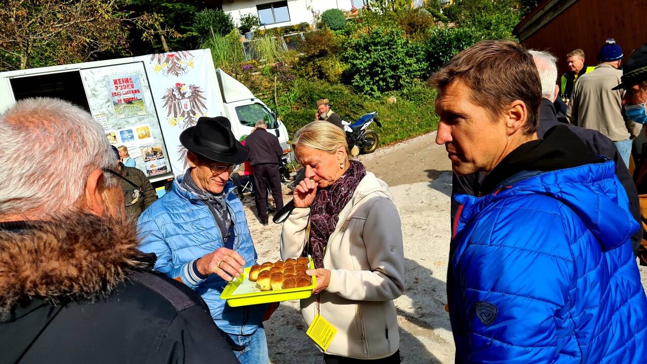 Die Erdkabel-Befürworter um Franz Fuchsberger (r.) sind sehr enttäuscht. 